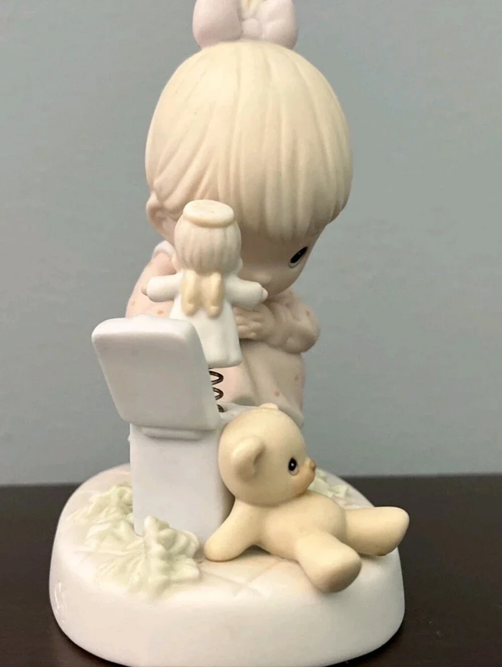 precious moments figurine - Just Poppin’ To Say Halo-1994 - #523755